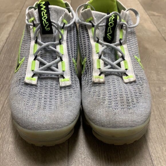 Kids Nike Air Vapormax Flyknit Lowcut Sneakers‎ - Picture 3 of 10